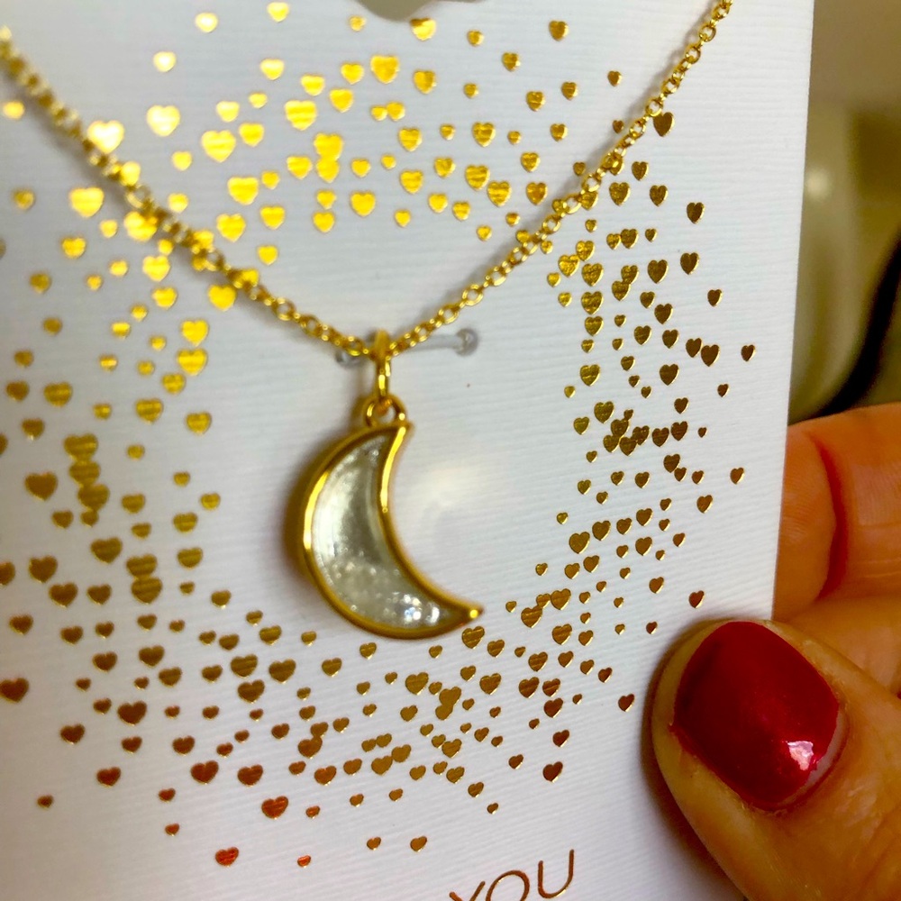 GOLD NECKLACE I LIVE YOU TO THE MOON AND BACK